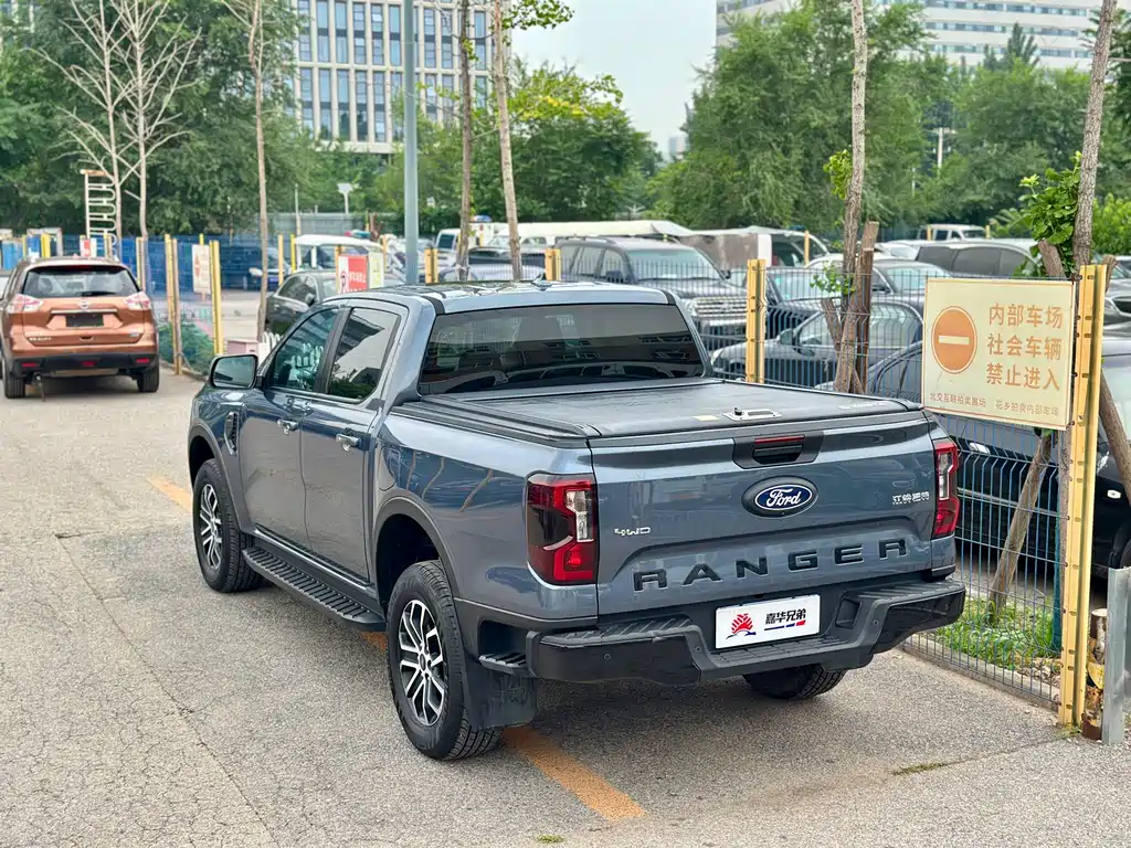 Ford Ranger — фото 19