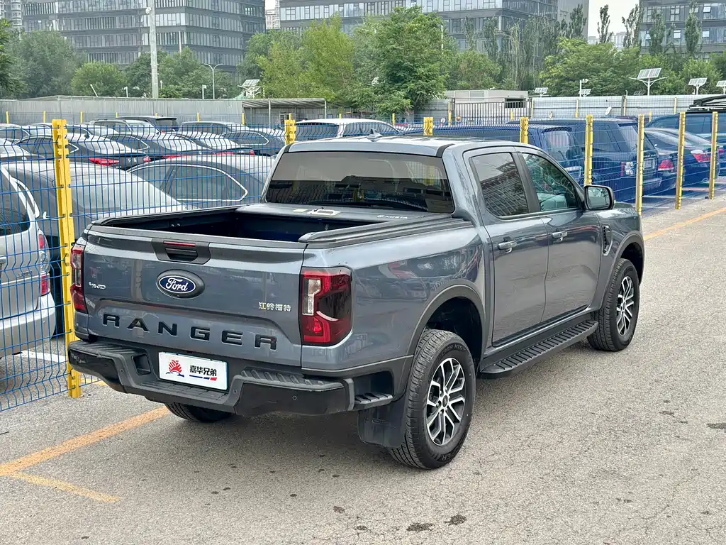Ford Ranger — фото 10