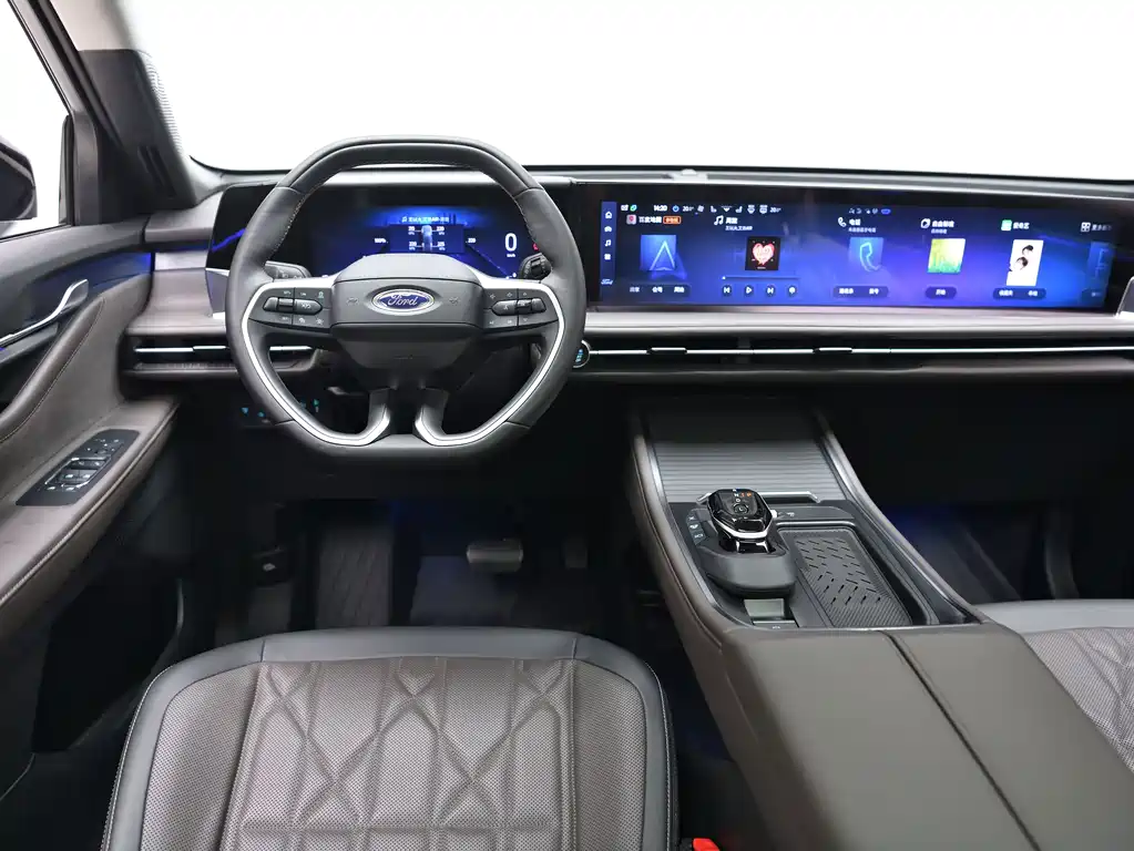 Ford Edge — фото 13