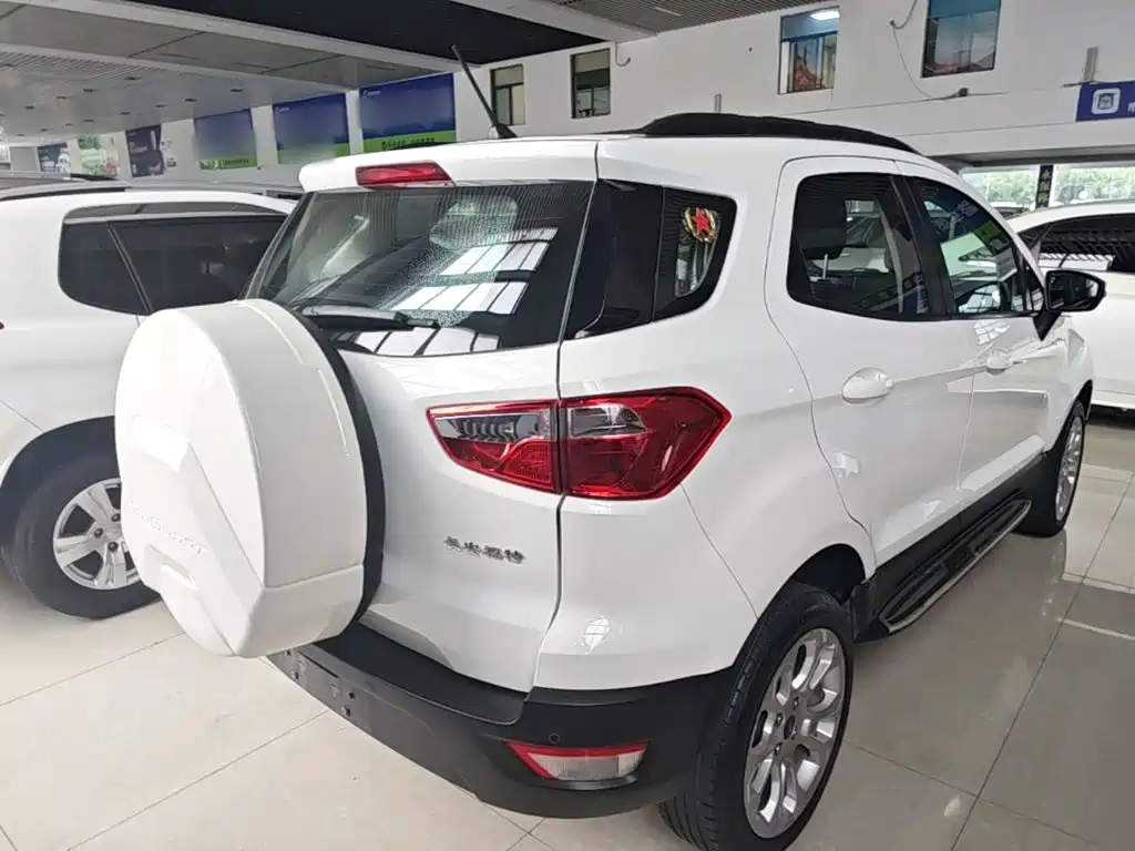 Ford Ecosport — фото 7