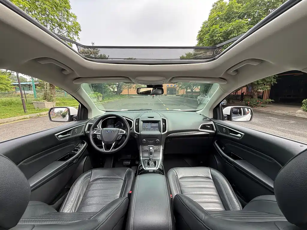 Ford Edge — фото 11