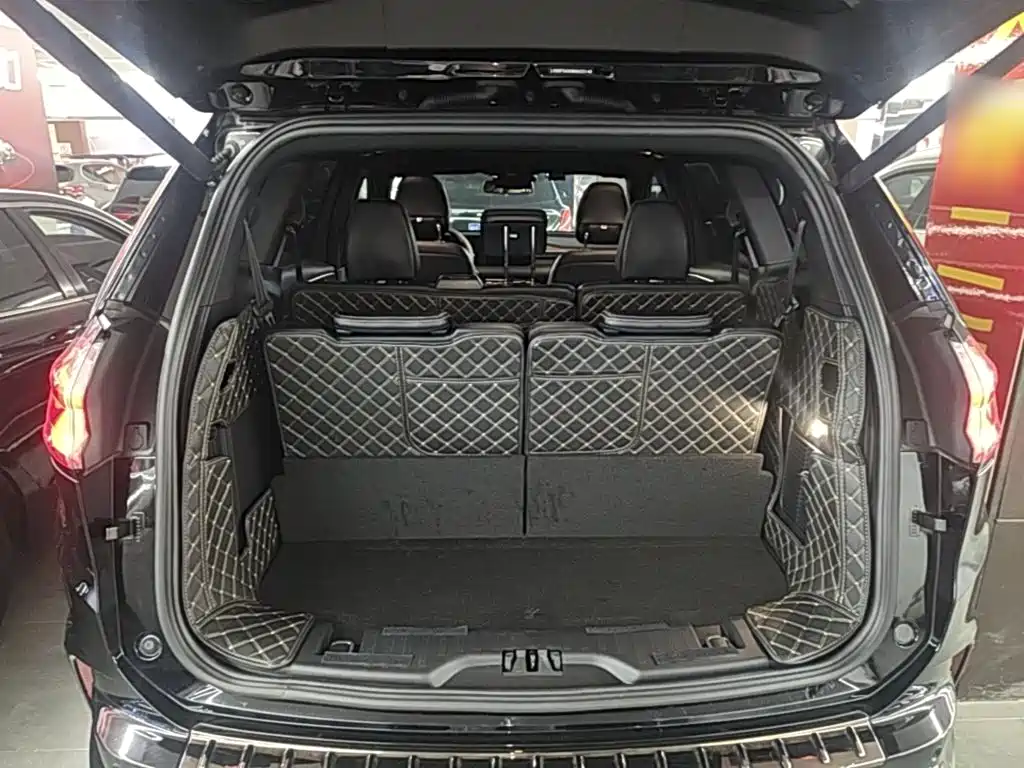 Ford Edge — фото 19