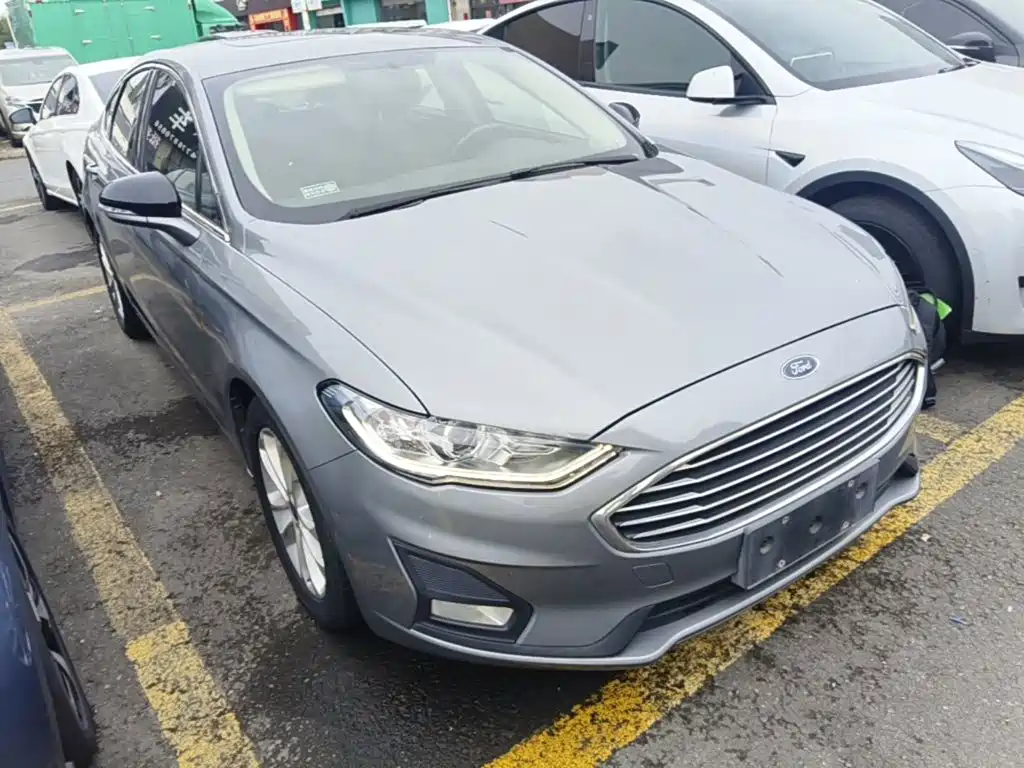 Ford Mondeo — фото 4