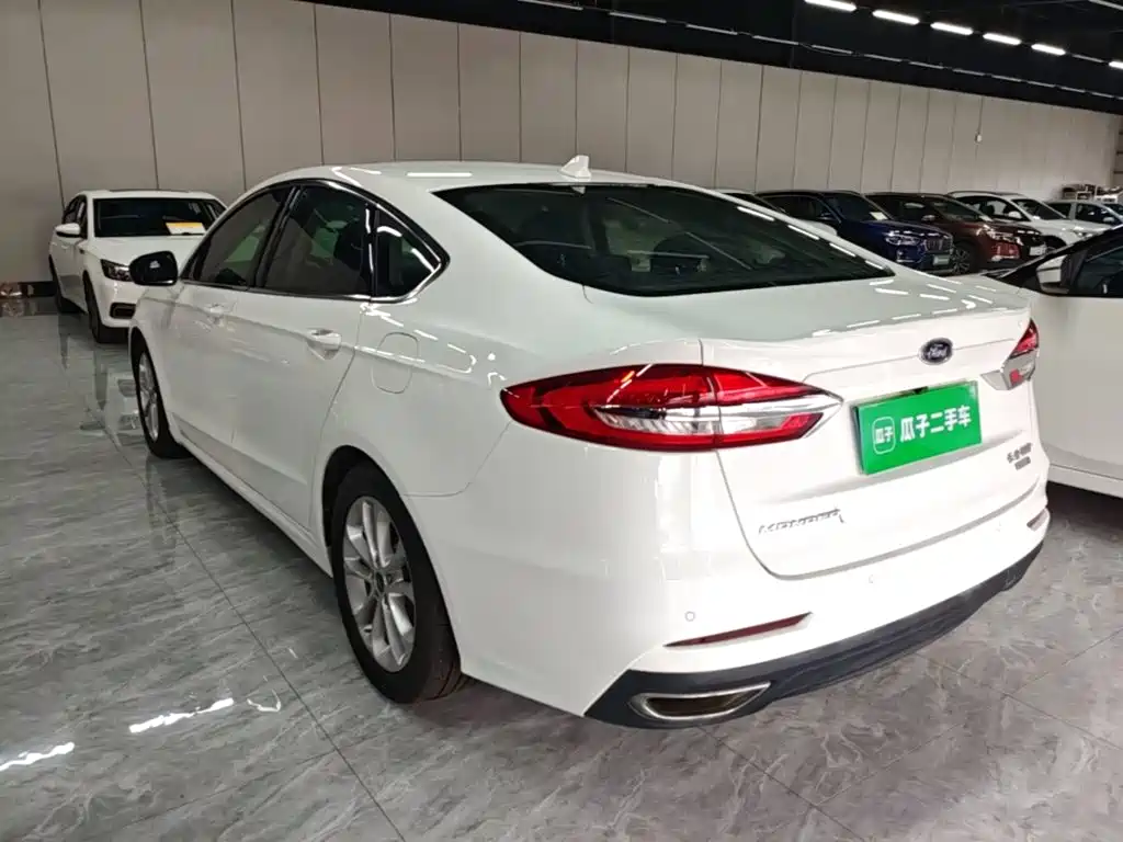 Ford Mondeo — фото 5