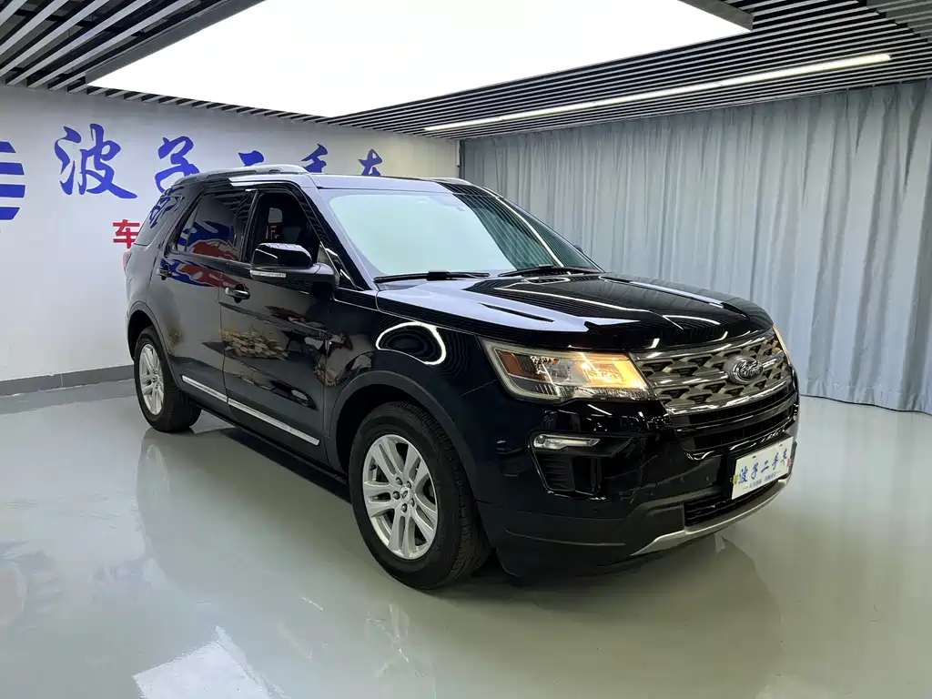 Ford Explorer (Import) — фото 3