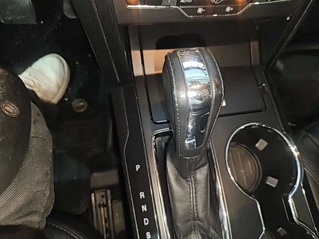 Ford Explorer (Import) — фото 14