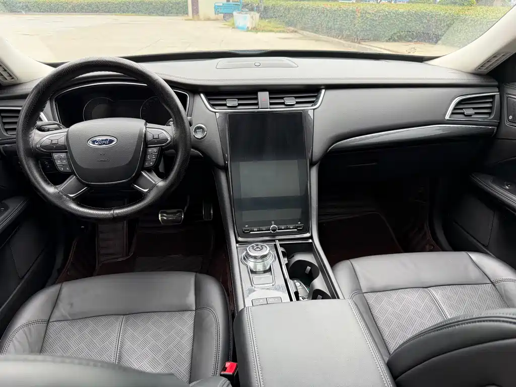 Ford Taurus — фото 10
