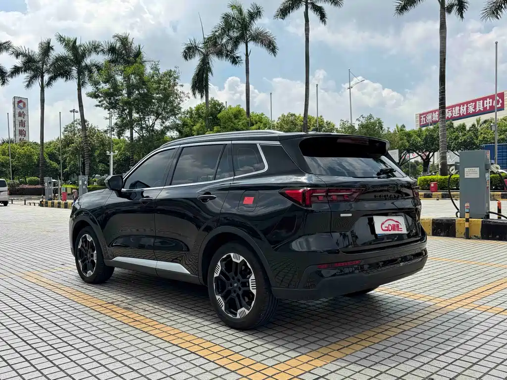 Ford Equator Sport — фото 6