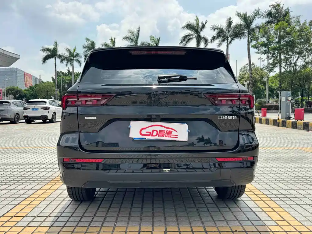 Ford Equator Sport — фото 7