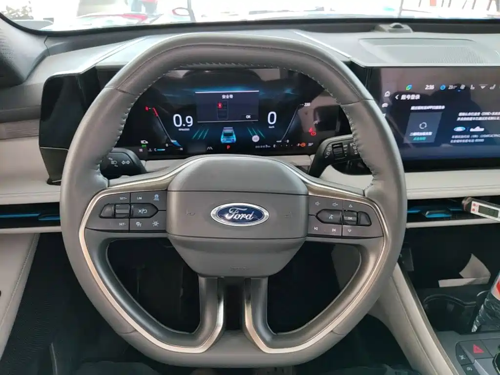Ford Edge — фото 11