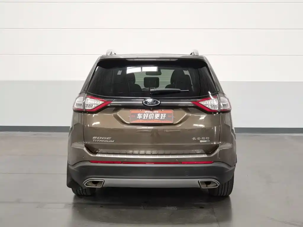 Ford Edge — фото 4