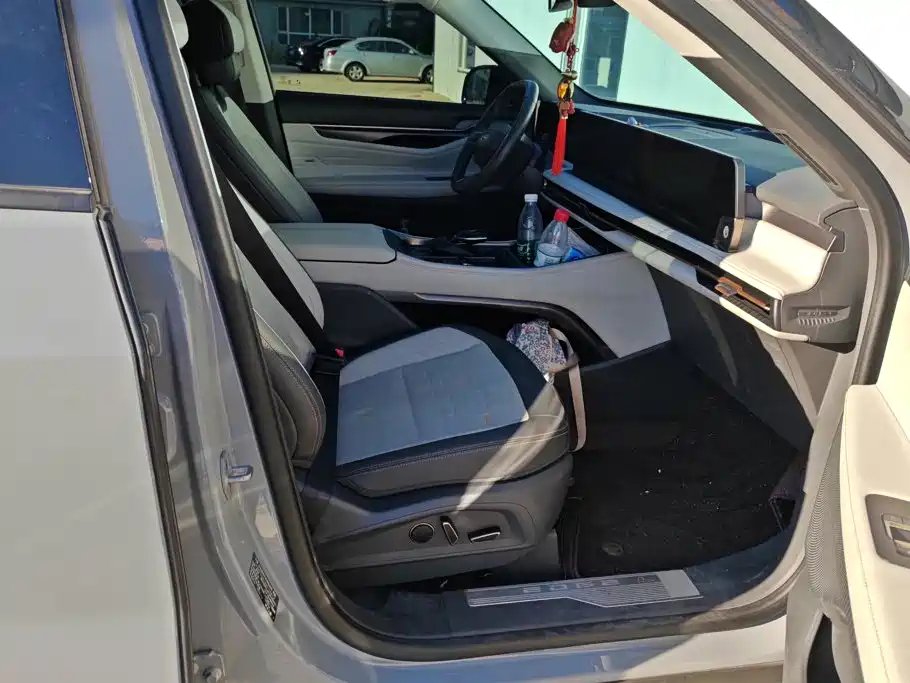 Ford Edge — фото 8