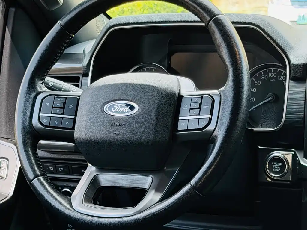 Ford F-150 Raptor — фото 11