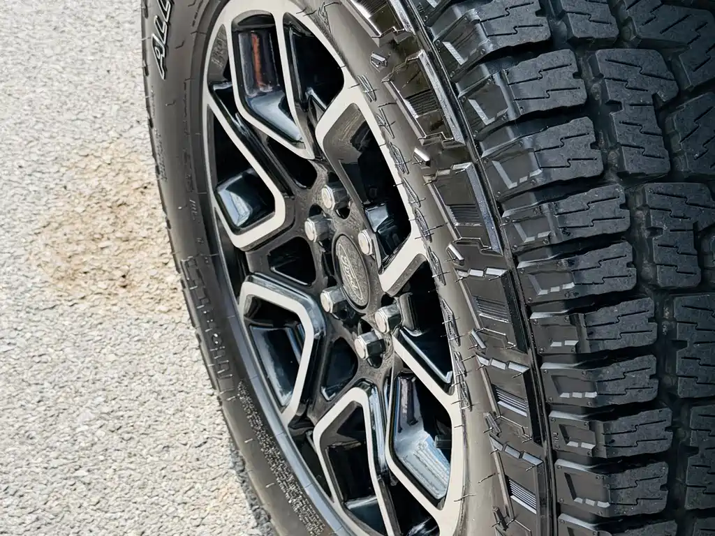 Ford F-150 Raptor — фото 12