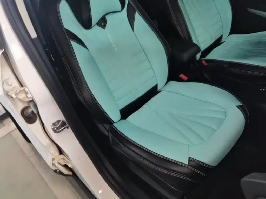 Ford Ecosport — фото 25