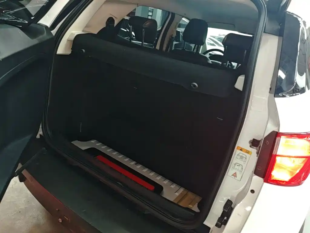 Ford Ecosport — фото 19