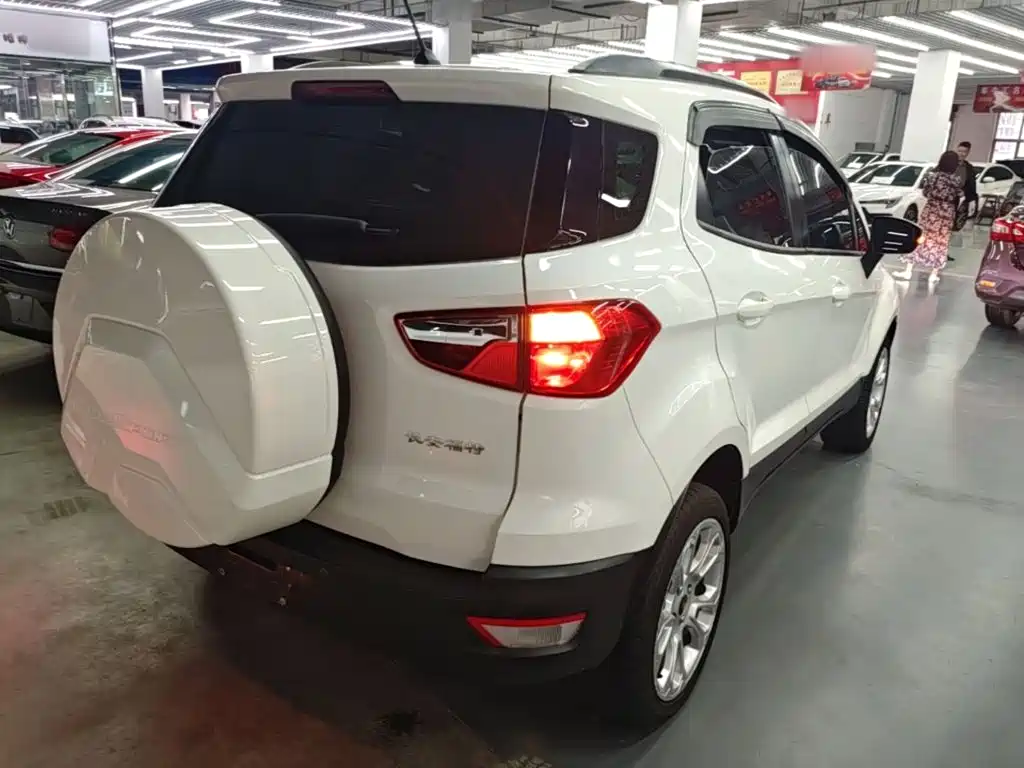 Ford Ecosport — фото 7