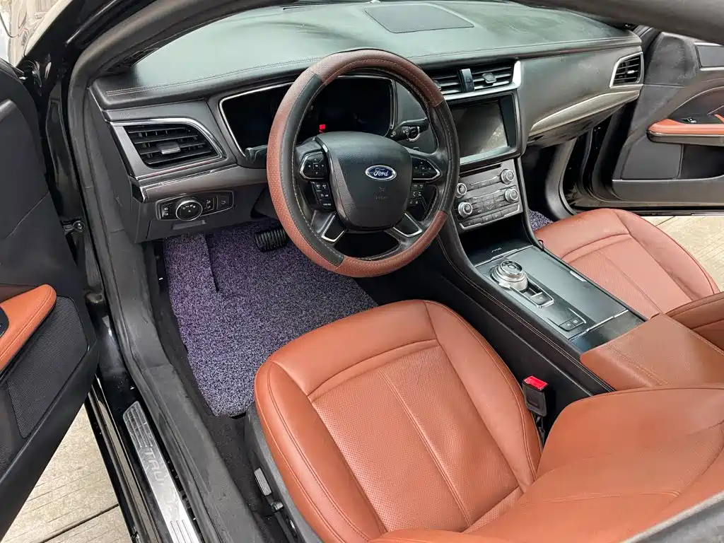 Ford Taurus — фото 11