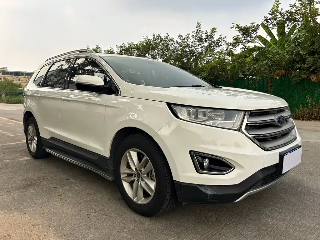 Ford Edge — фото 3