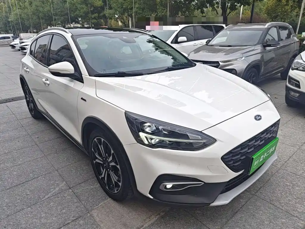 Ford Focus Active — фото 4
