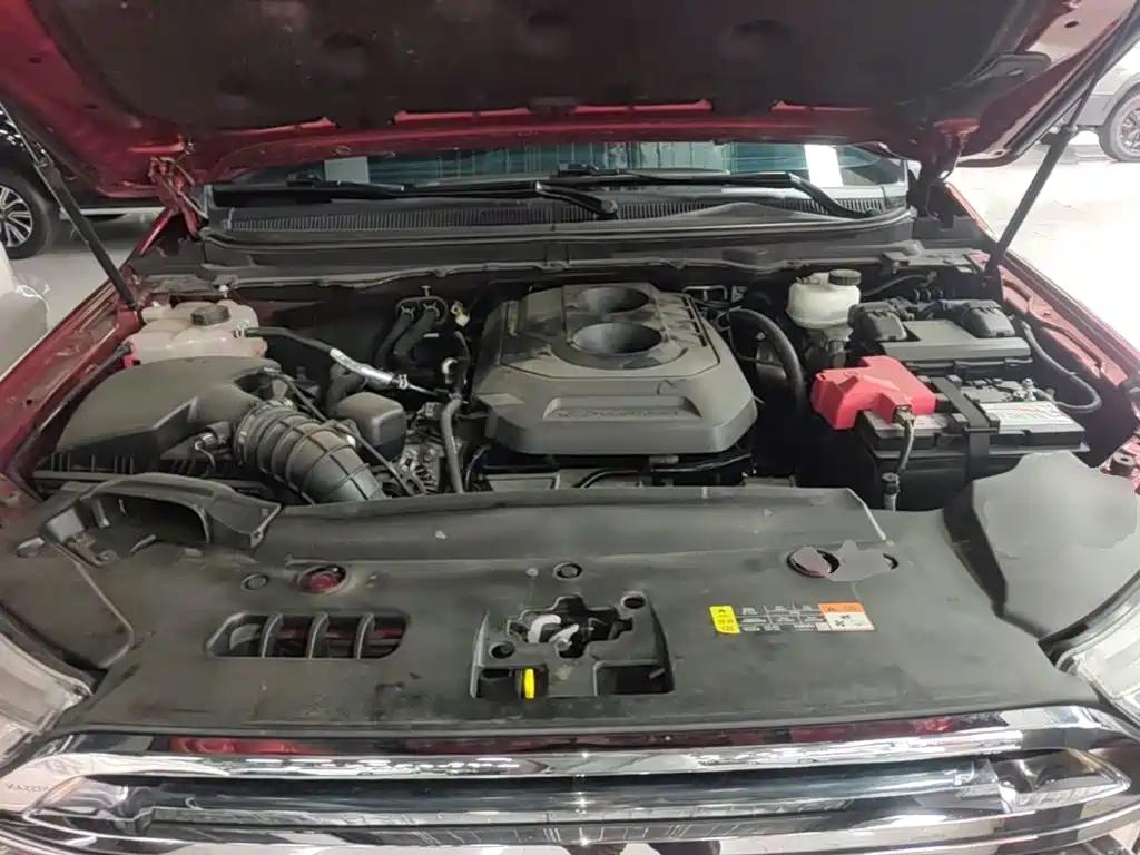 Ford Everest — фото 20