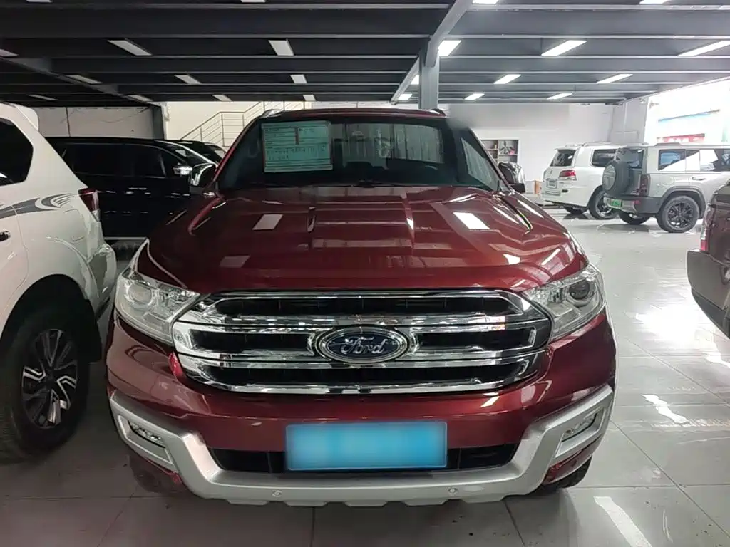 Ford Everest — фото 3