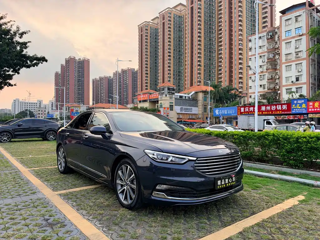 Ford Taurus