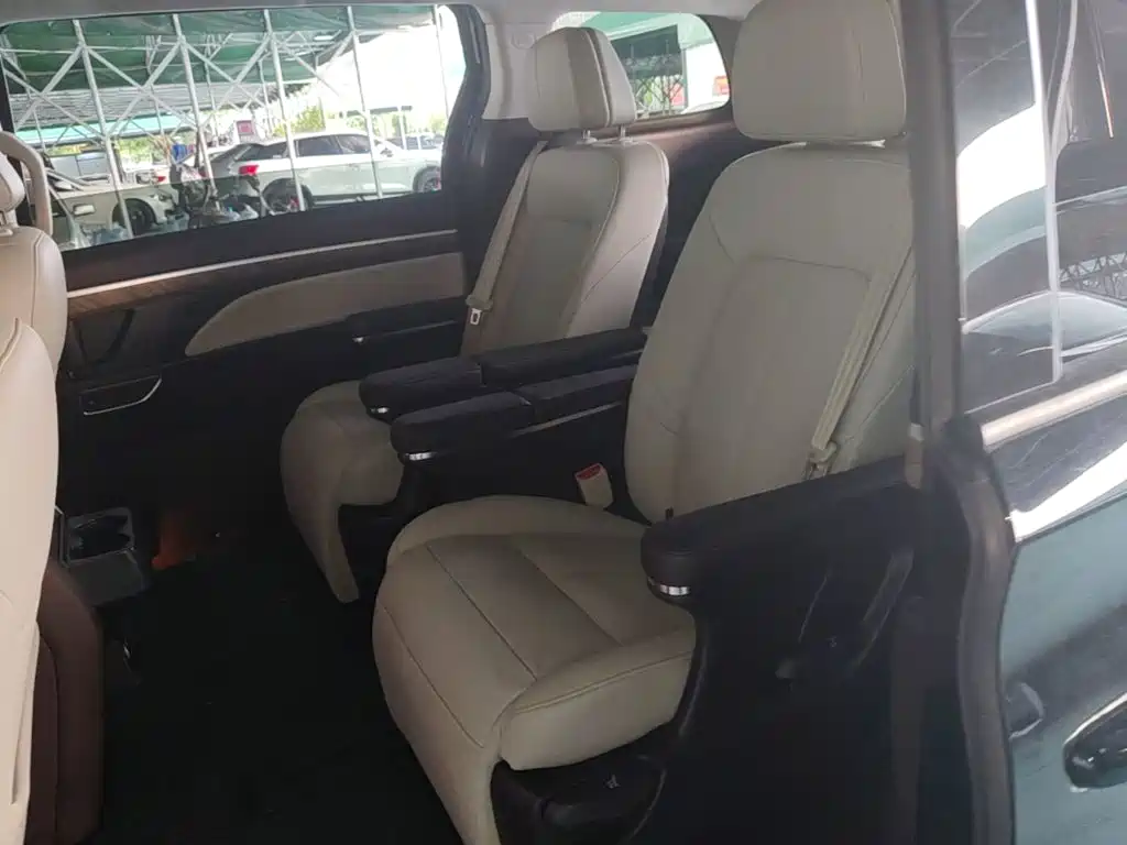 GAC Motor Trumpchi M8 — фото 17