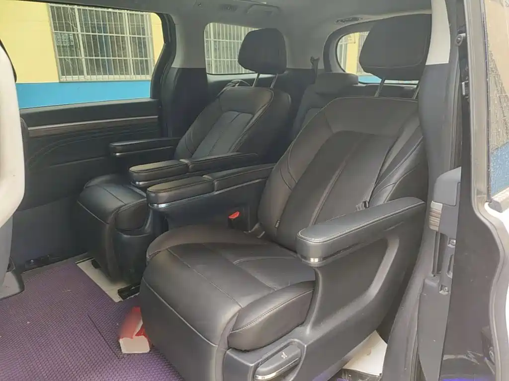 GAC Motor Trumpchi M8 — фото 17