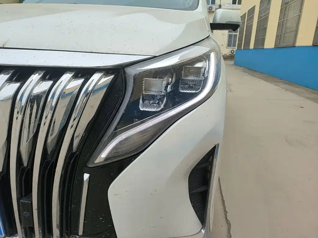 GAC Motor Trumpchi M8 — фото 24