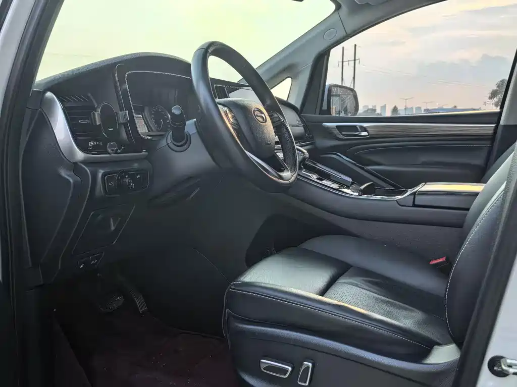 GAC Motor Trumpchi M8 — фото 4