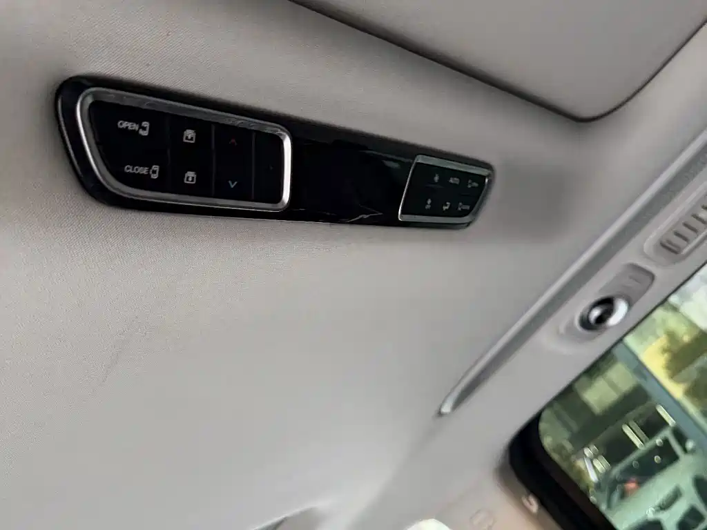 GAC Motor Trumpchi M8 — фото 13