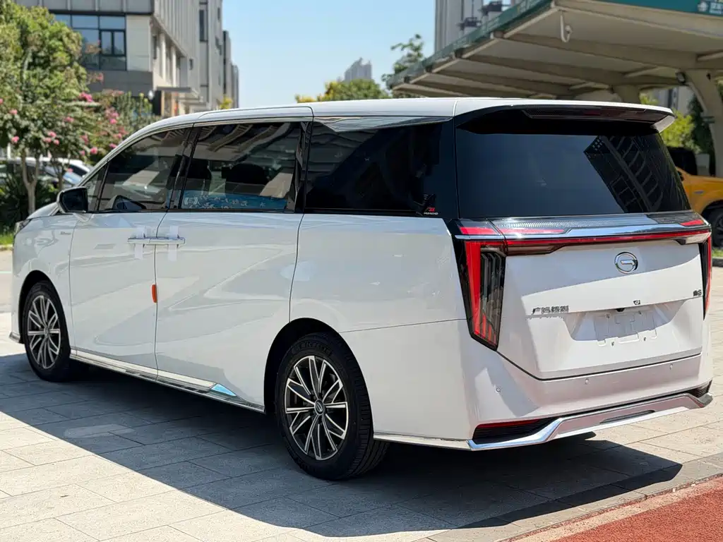 GAC Motor Trumpchi M8 — фото 6