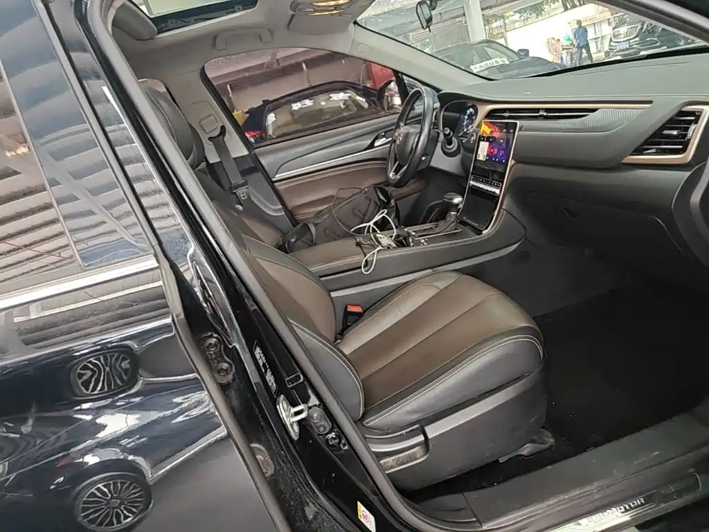 GAC Motor Trumpchi GS5 — фото 25