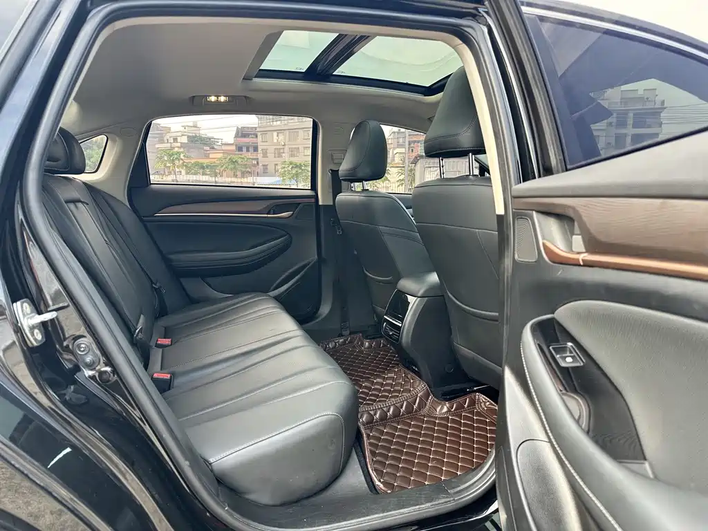 GAC Motor Trumpchi GA6 — фото 15