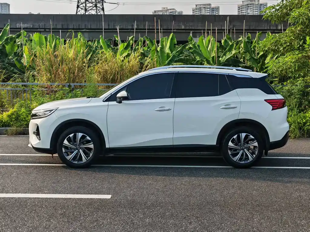 GAC Motor Trumpchi GS4 — фото 4