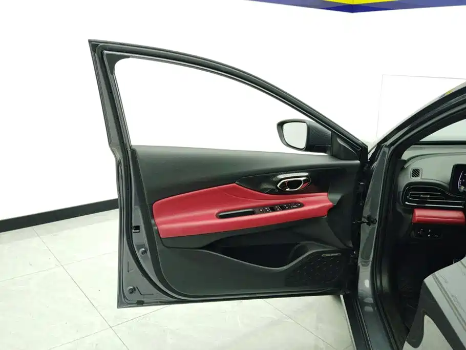 GAC Motor Shadow Leopard — фото 7