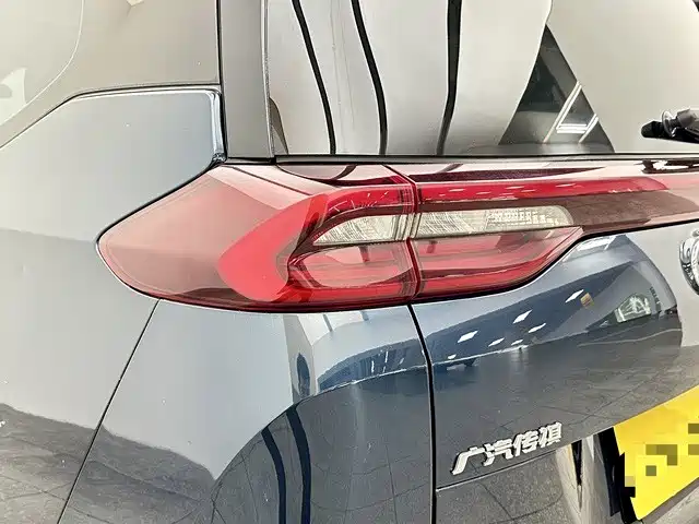 GAC Motor Trumpchi M6 — фото 19