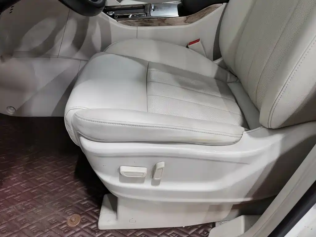 GAC Motor Trumpchi M8 — фото 20