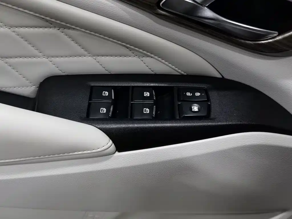 GAC Motor Trumpchi M8 — фото 9