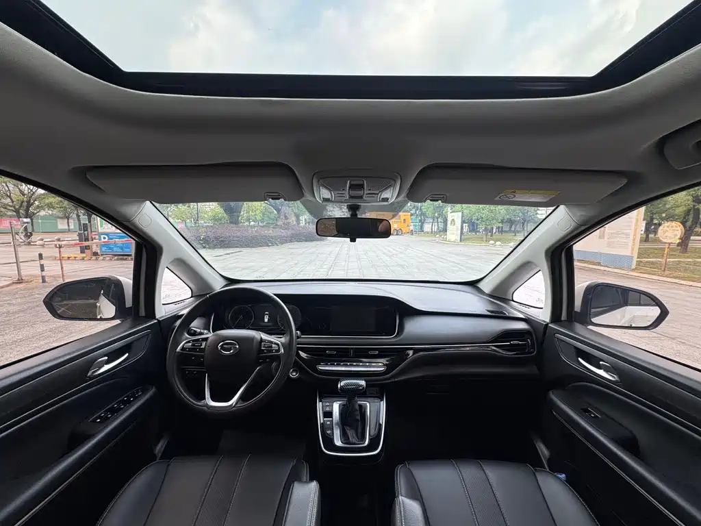 GAC Motor Trumpchi M6 — фото 11