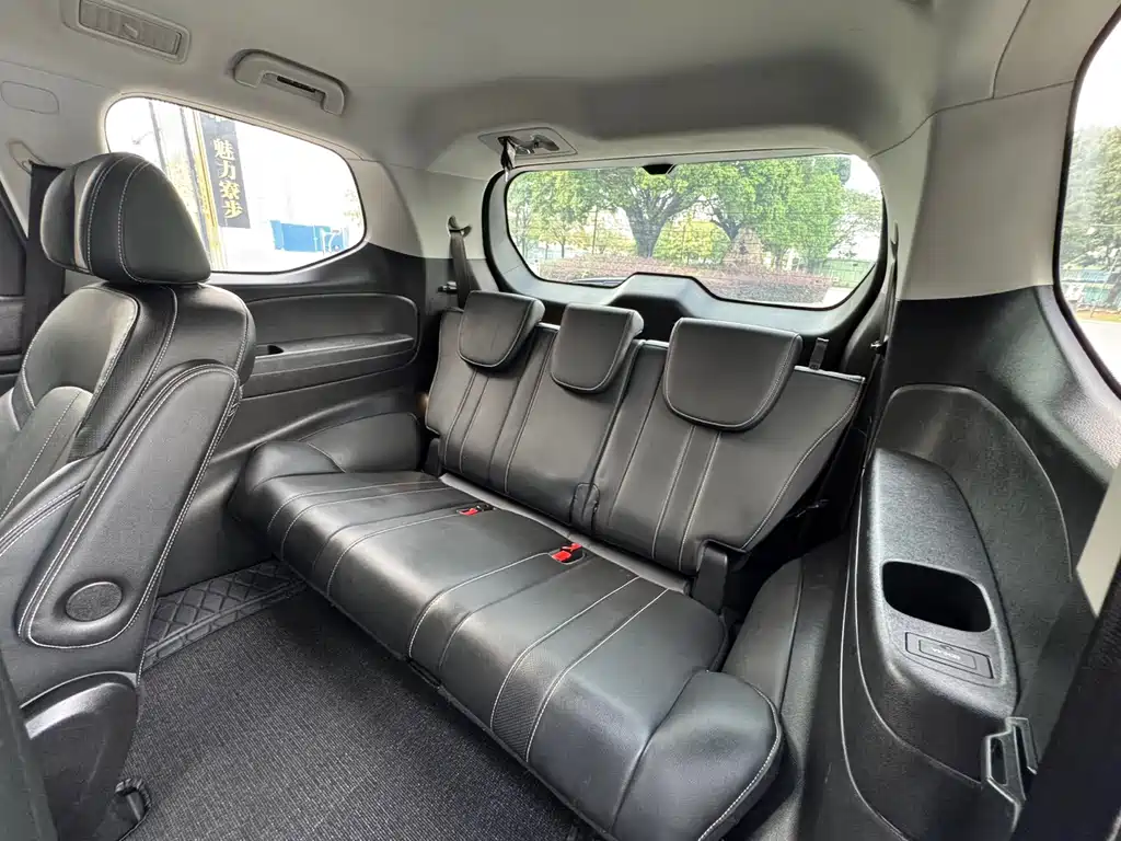GAC Motor Trumpchi M6 — фото 17