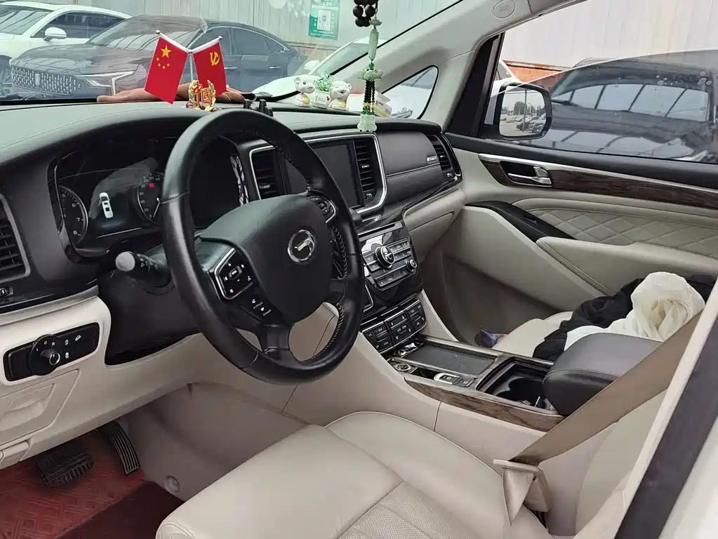 GAC Motor Trumpchi M8 — фото 6
