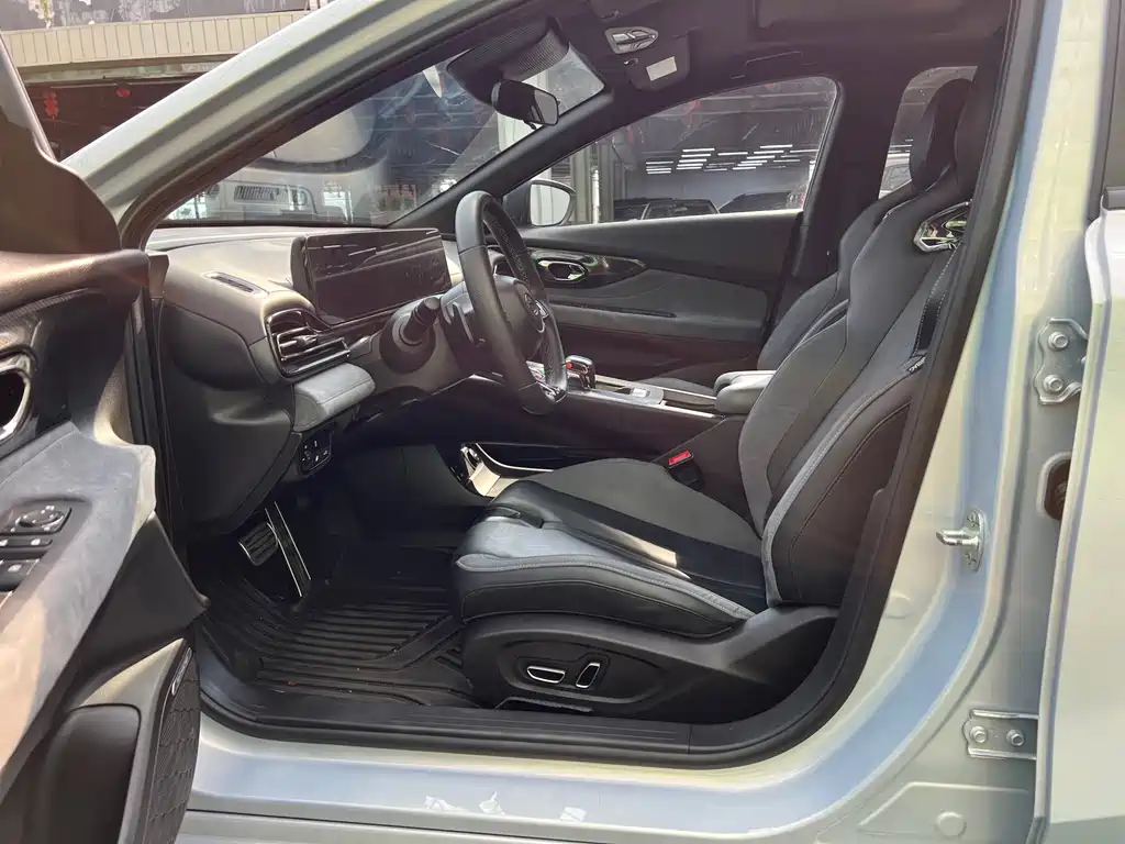 GAC Motor Shadow Leopard — фото 4