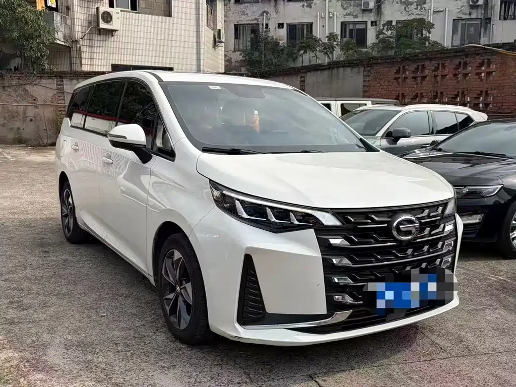 GAC Motor Trumpchi M6 — фото 2