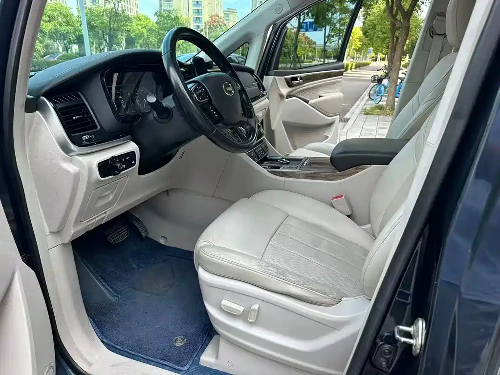 GAC Motor Trumpchi M8 — фото 7