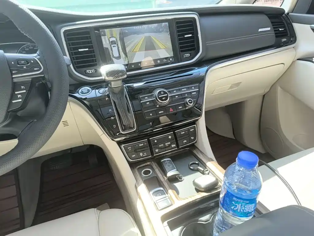 GAC Motor Trumpchi M8 — фото 14