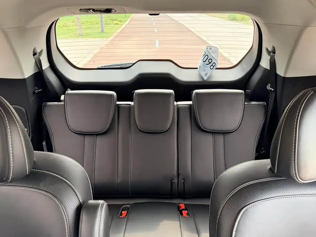 GAC Motor Trumpchi M6 — фото 15
