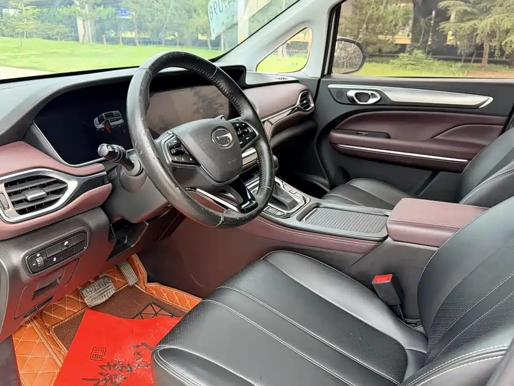 GAC Motor Trumpchi M6 — фото 16