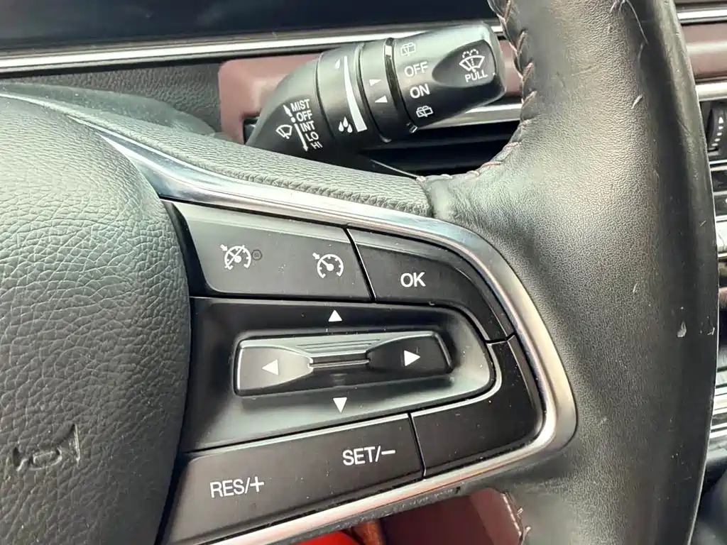 GAC Motor Trumpchi M6 — фото 22